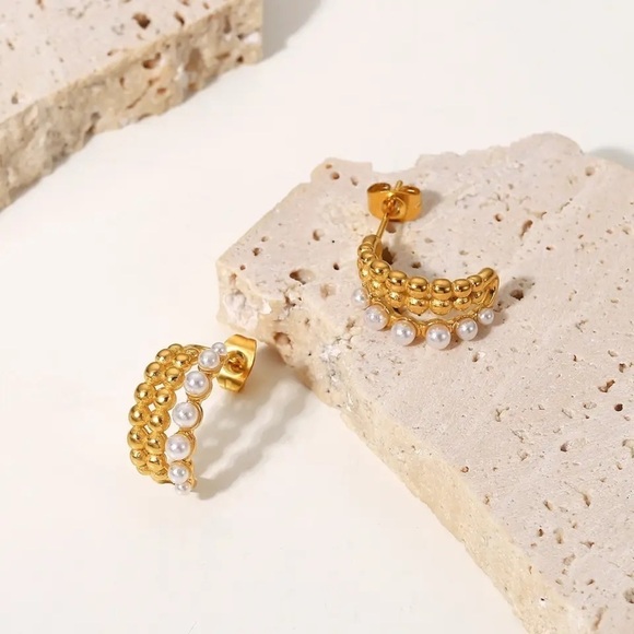 18k Gold Plated Bead Pearl Hoop Earrings - Picture 4 of 9